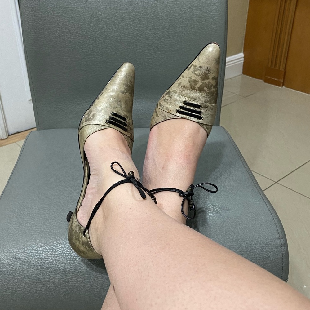 Artigiani Scarpe woman’s shoes size 38 (7.5)